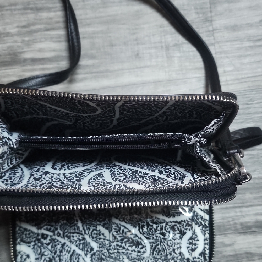 Vera Bradley Elegant Black Crossbody Bag - Picture 6 of 8